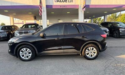 2022 Ford Escape S