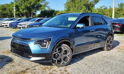 2026 Kia Niro SX Touring
