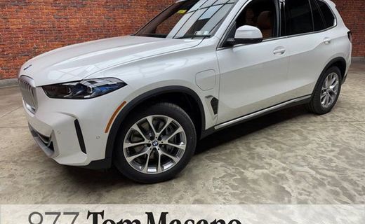 2026 BMW X5 XDRIVE50E