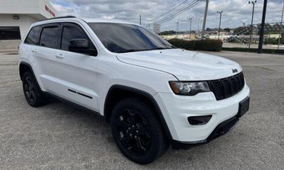 2019 Jeep Grand Cherokee Laredo