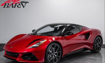 2025 Lotus Emira Base
