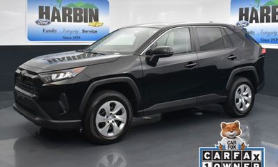 2022 Toyota RAV4 LE