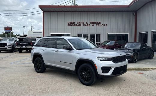 2024 Jeep Grand Cherokee Laredo