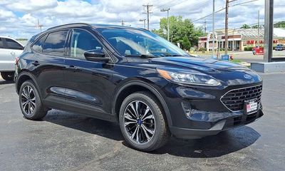 2022 Ford Escape SE