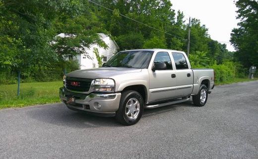 2005 GMC Sierra
