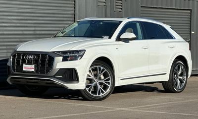 2023 Audi Q8 S Line Quattro