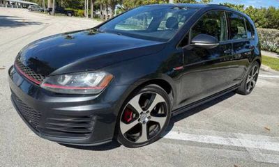 2015 Volkswagen GTI SE