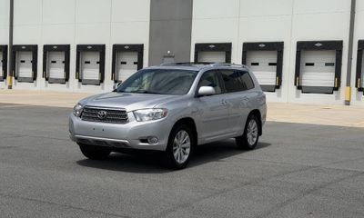 2010 Toyota Highlander Medium