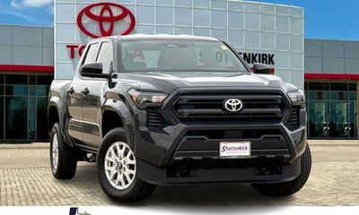 2025 Toyota Tacoma SR