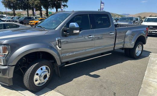 2022 Ford F-450 Platinum