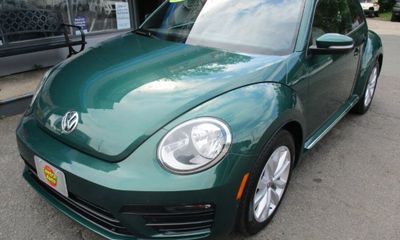 2017 Volkswagen Beetle Fleet Edition S