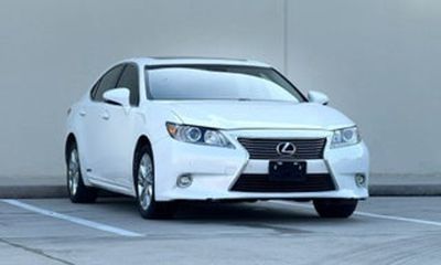 2014 Lexus ES 300H