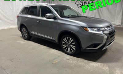 2020 Mitsubishi Outlander SE