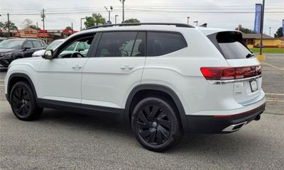 2024 Volkswagen Atlas SE