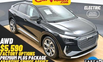 2024 Audi Q4 Premium Plus