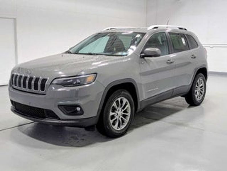 2021 Jeep Cherokee — a typically priced live listing