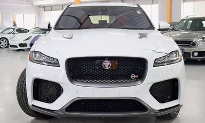 2020 Jaguar F-Pace SVR