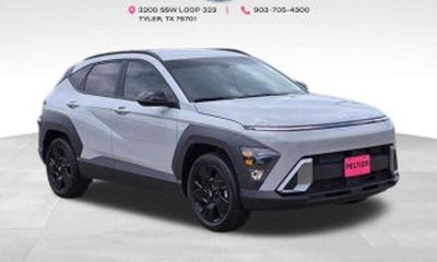 2027 Genesis GV70