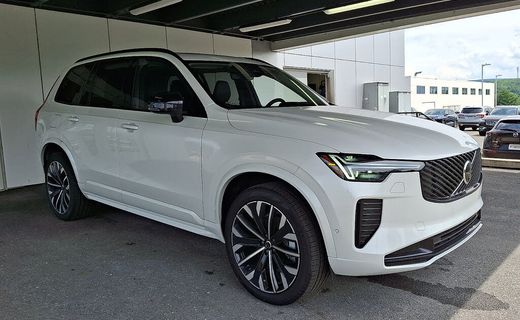 2026 Volvo XC90 Ultra Dark