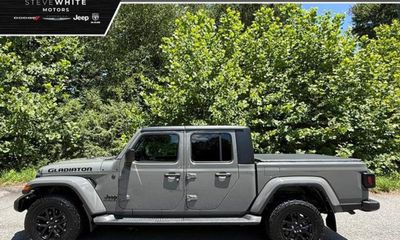 2022 Jeep Gladiator Sport