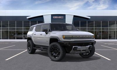 2026 GMC Hummer EV SUV 2X