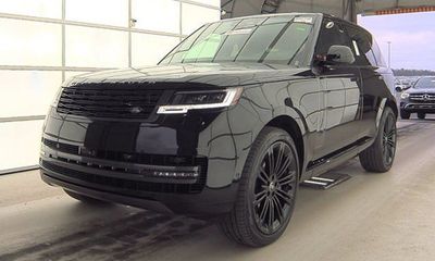 2024 Land Rover Range SE