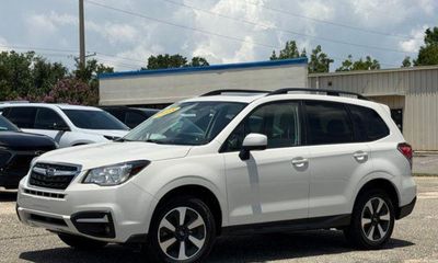 2018 Subaru Forester Premium ES
