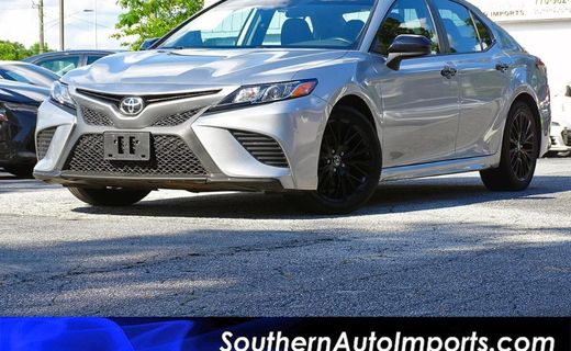 2020 Toyota Camry SE
