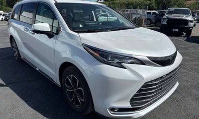 2026 Toyota Sienna Platinum