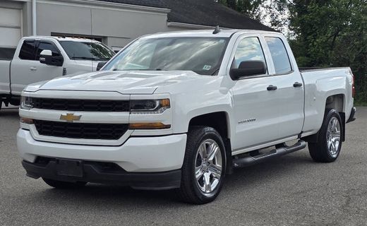 2018 Chevrolet Silverado Custom