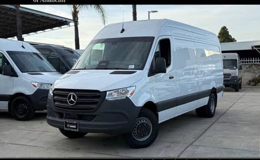2025 Mercedes-Benz Sprinter 907