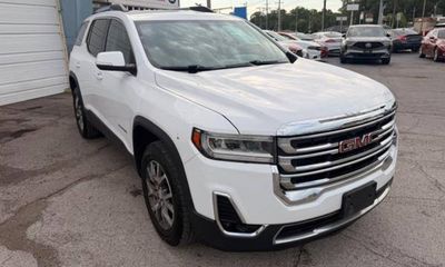2020 GMC Acadia SLT