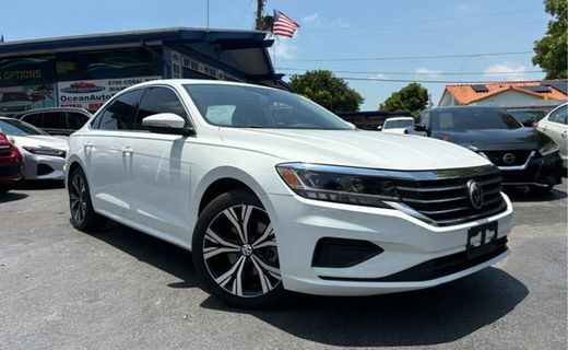 2022 Volkswagen Passat SE
