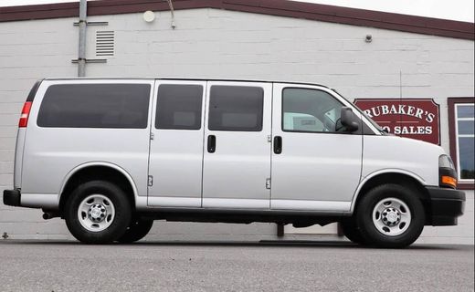 2018 Chevrolet Express LS
