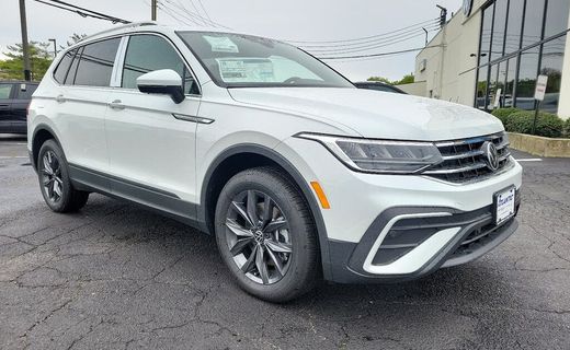 2023 Volkswagen Tiguan 4MOTION SE