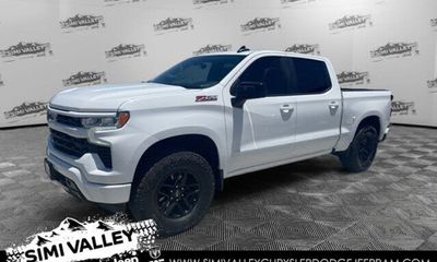 2023 Chevrolet Silverado RST