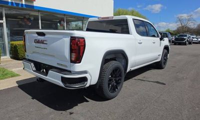 2023 GMC Sierra Elevation