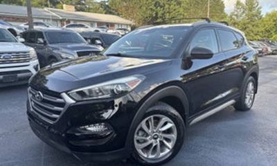 2017 Hyundai Tucson SE Popular Equipment