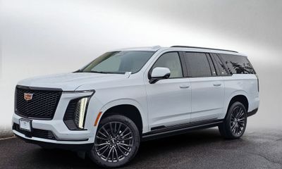 2026 Cadillac Escalade ESV Platinum Sport