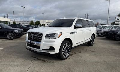 2022 Lincoln Navigator L BL