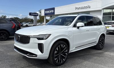 2026 Volvo XC90 Ultra Bright