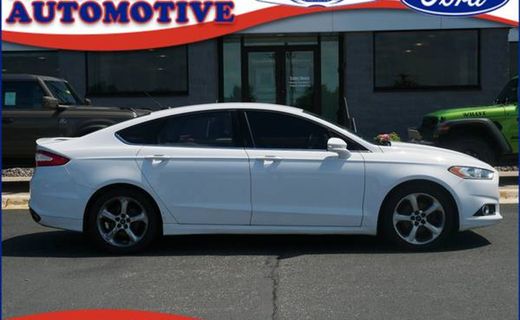 2014 Ford Fusion SE