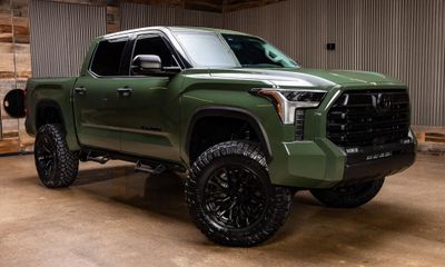 2023 Toyota Tundra SR5