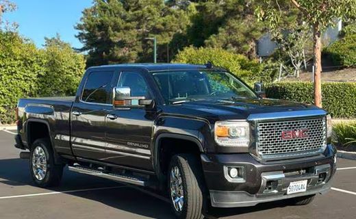 2015 GMC Sierra Denali