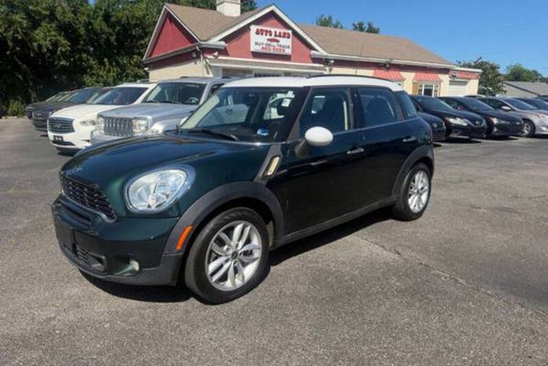 2013 Mini Cooper Countryman — a typically priced live listing