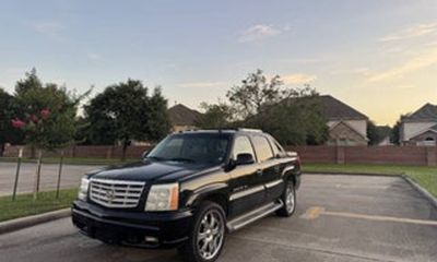 2003 Cadillac Escalade EXT Sport Utility