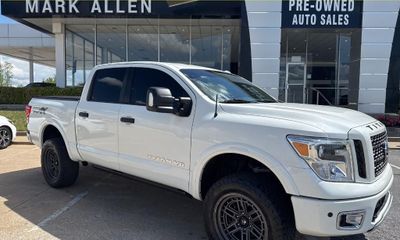 2019 Nissan Titan SV