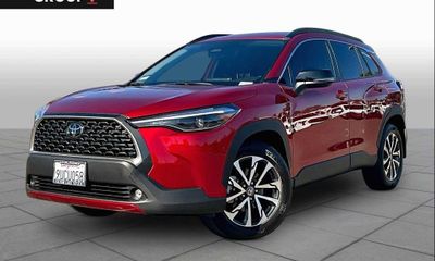 2025 Toyota Corolla Cross XLE
