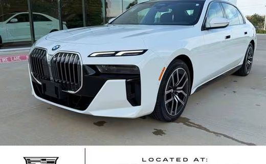 2025 BMW 740i