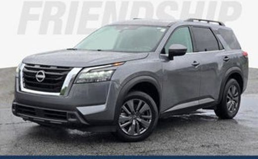 2022 Nissan Pathfinder SL